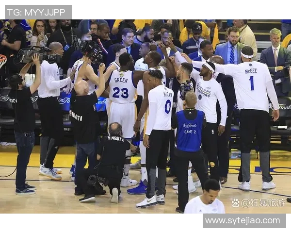 成都与北京足球队赛后分析：灵活性对决的精彩瞬间与战术启示